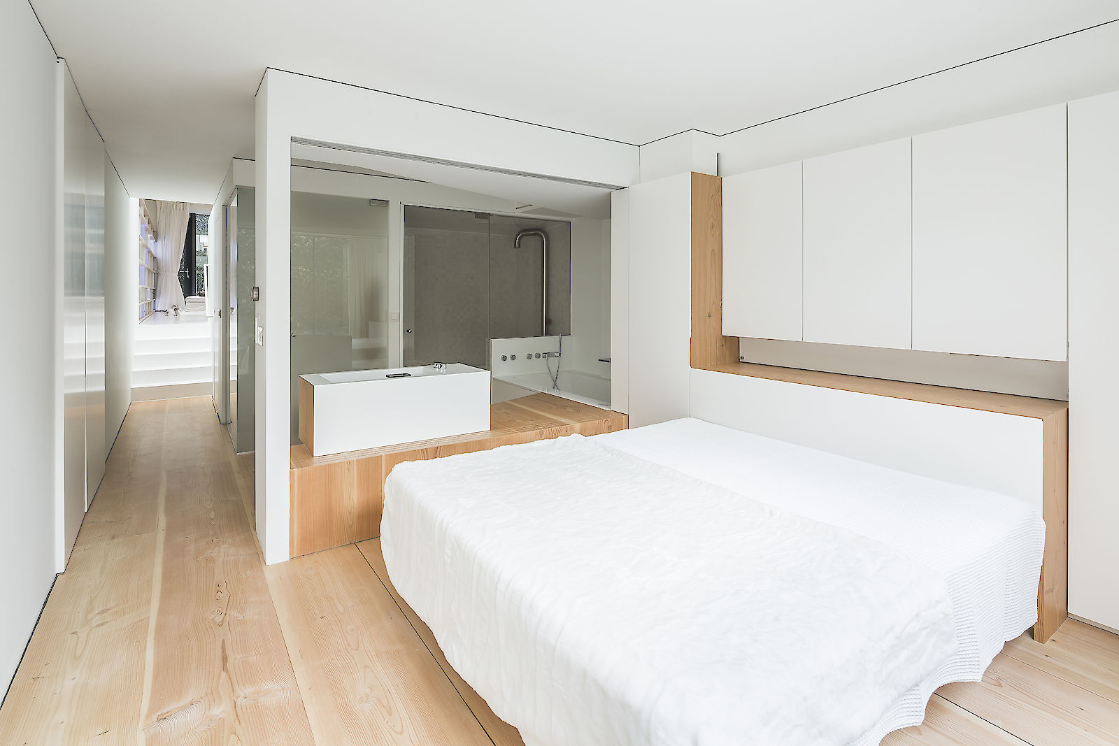GC House by inaki leite design. Fulham house lower basement bedroom designed by iñaki leite