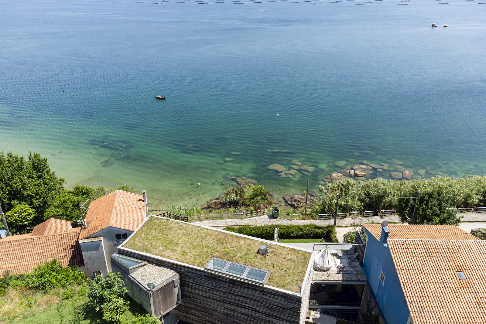 Dezanove House designed by iñaki leite. Sea view