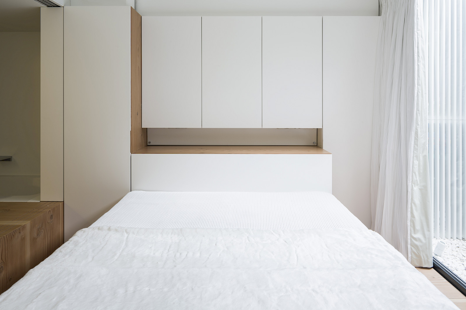 GC-Wardrobe-by-inaki-leite-design-2