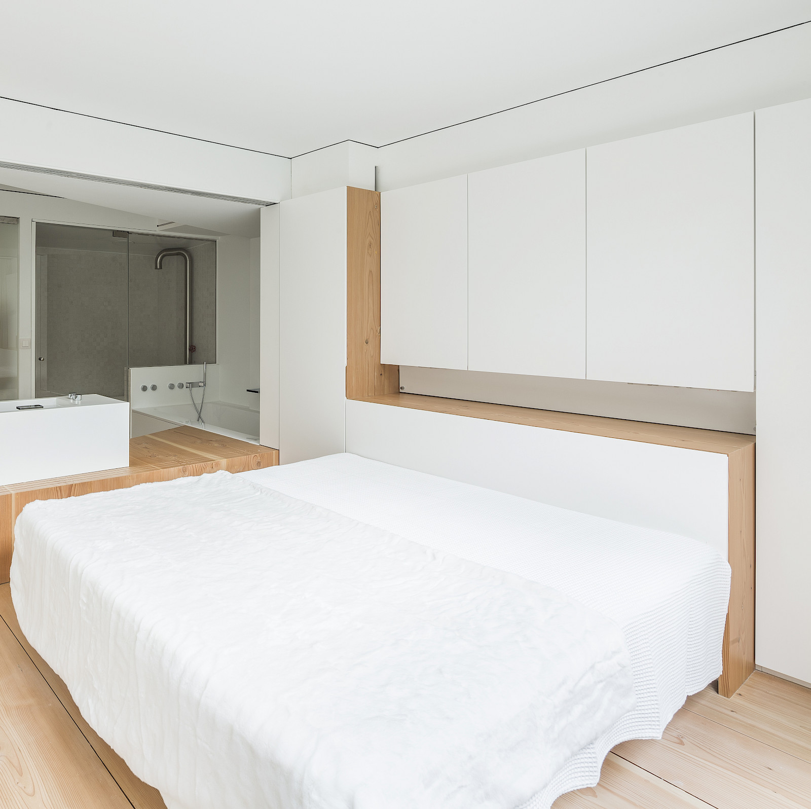 GC-Wardrobe-by-inaki-leite-design-3