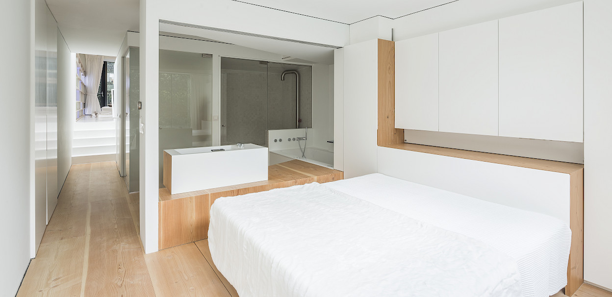 GC-Wardrobe-by-inaki-leite-design-1